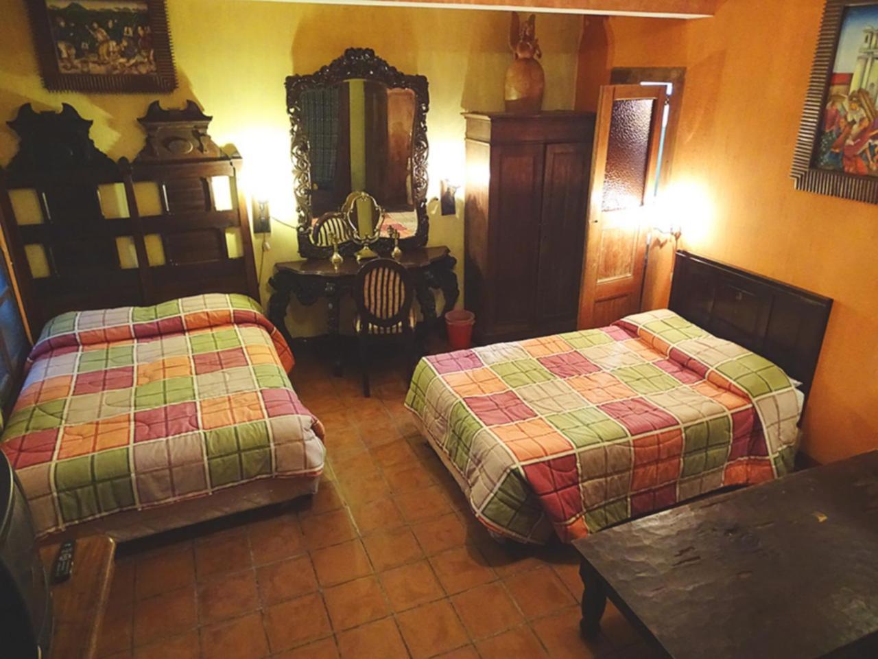 Posada San Sebastian Антигуа-Гватемала Экстерьер фото