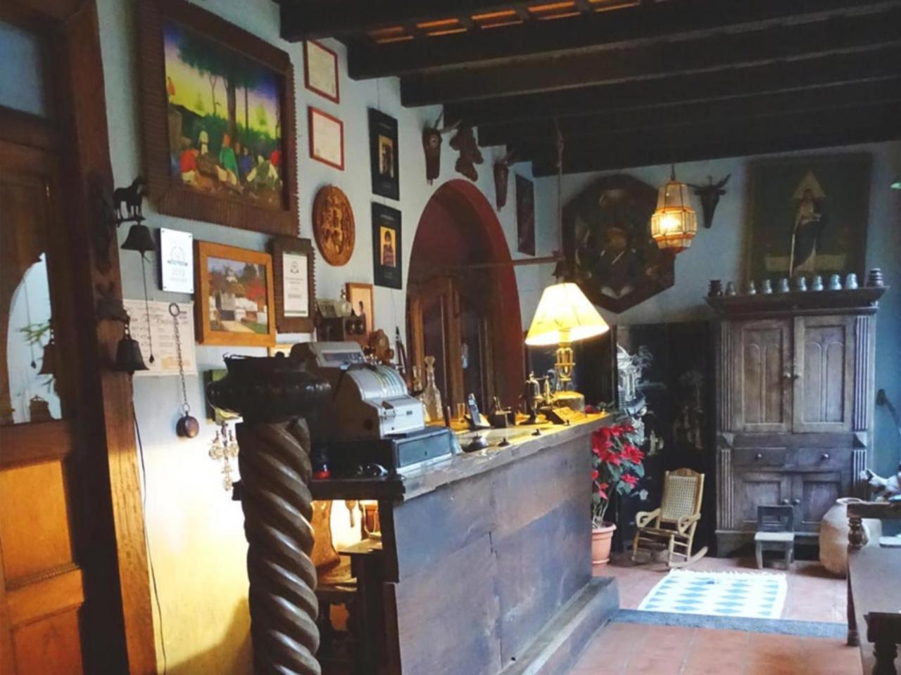 Posada San Sebastian Антигуа-Гватемала Экстерьер фото