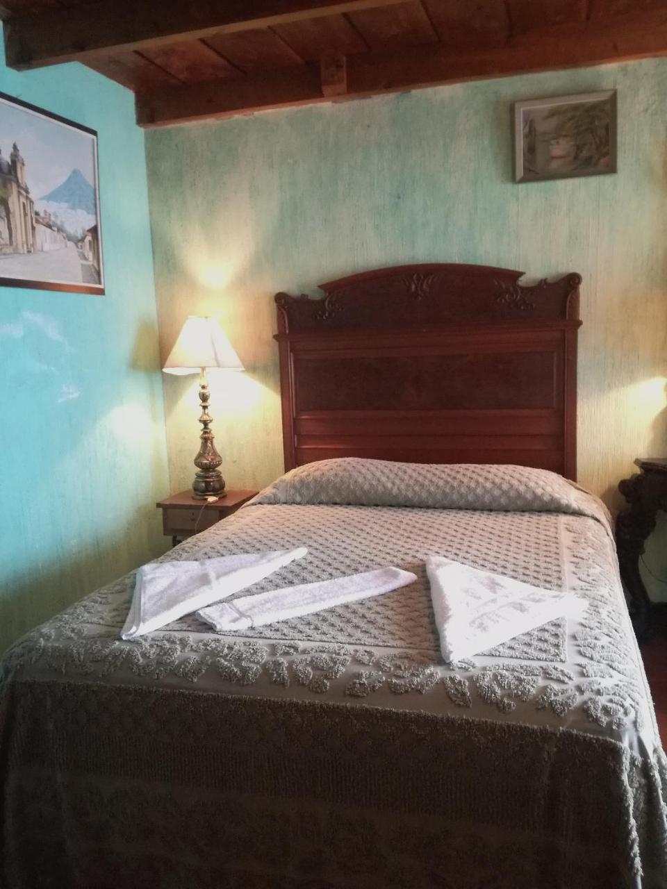 Posada San Sebastian Антигуа-Гватемала Экстерьер фото