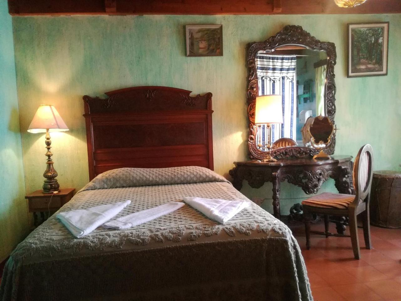 Posada San Sebastian Антигуа-Гватемала Экстерьер фото